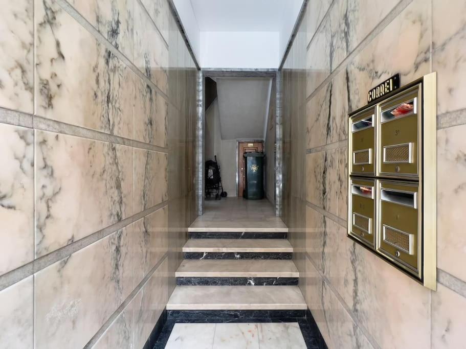 Appartement Olaias Lisbon 2 Bed Near Metro 2 Extérieur photo