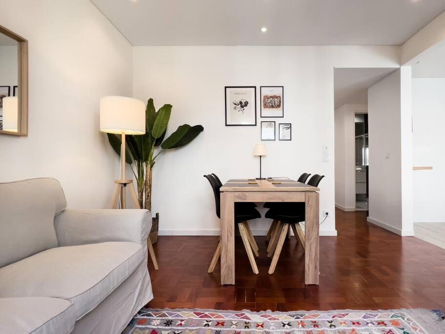 Appartement Olaias Lisbon 2 Bed Near Metro 2 Extérieur photo