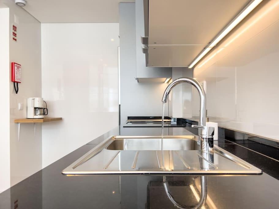 Appartement Olaias Lisbon 2 Bed Near Metro 2 Extérieur photo